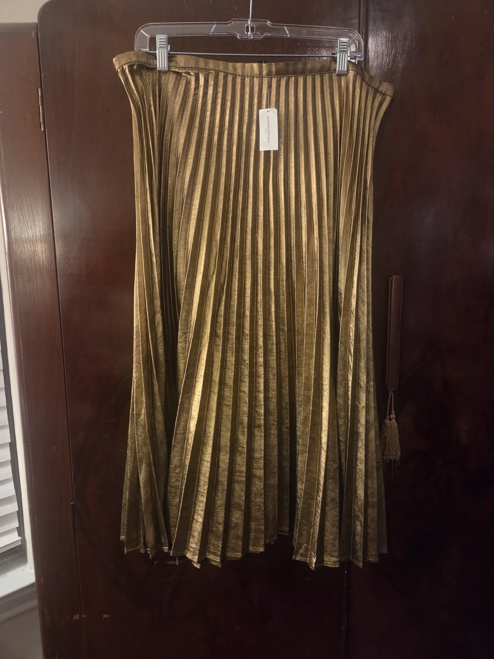 Banana Republic Metallic Gold Pleated Midi Skirt